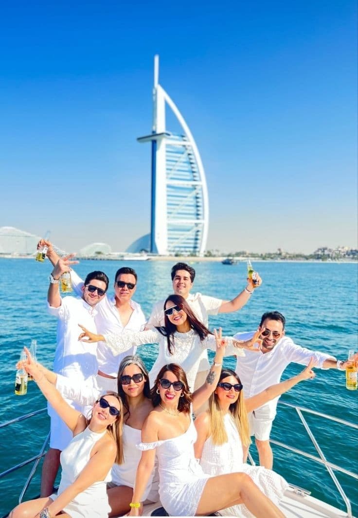 Marina Dhow Dinner Cruise - SIC